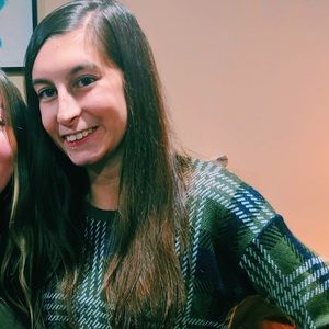 Meet your Posher, Danae